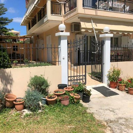 Artemis Apartments Lefkáda エクステリア 写真