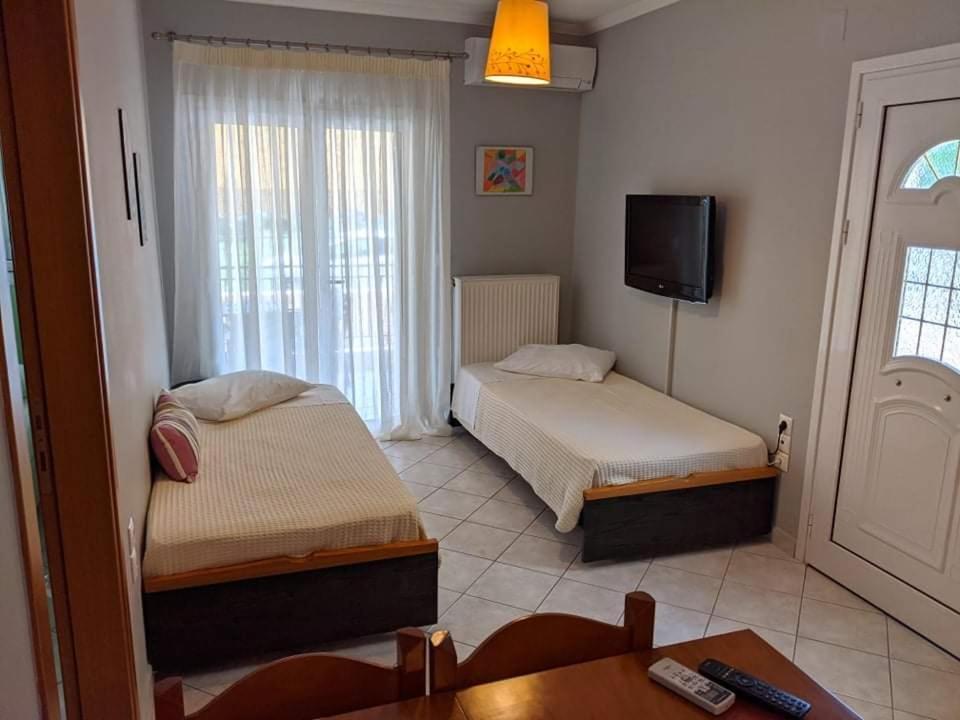 Artemis Apartments Lefkáda エクステリア 写真